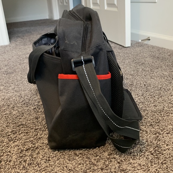 Eddie Bauer diaper bag - Picture 3 of 4